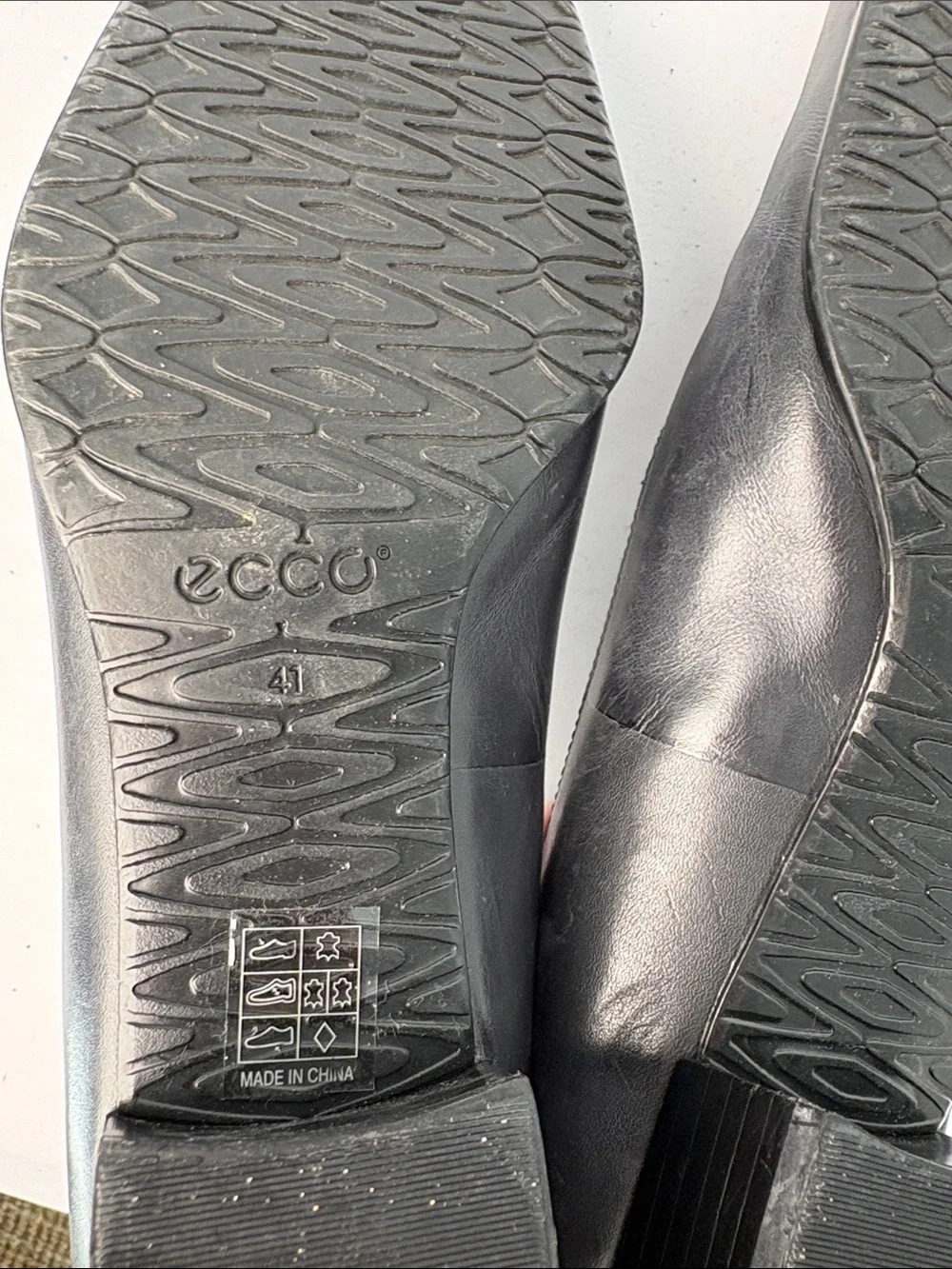 🐾 Ecco  Leather navy Slip-On  Loafers